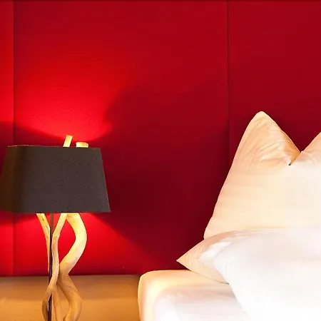 Komfort Serviced By Auhof Lägenhet