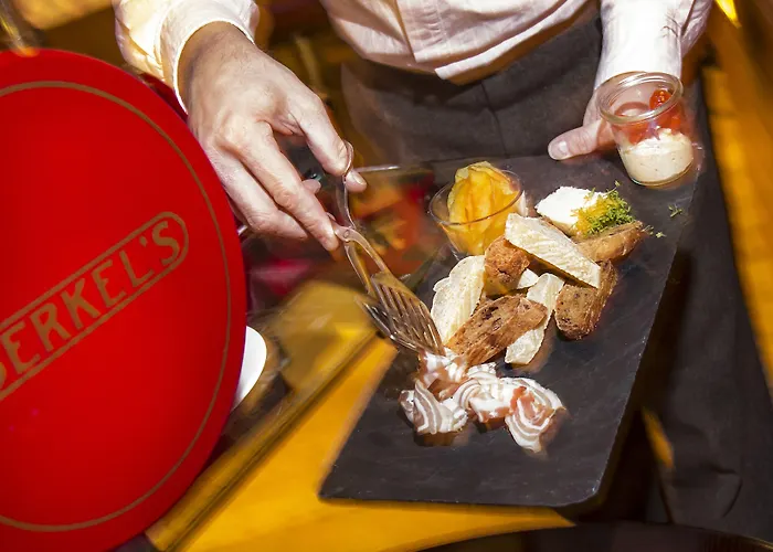 Komfort Serviced By Auhof Διαμέρισμα